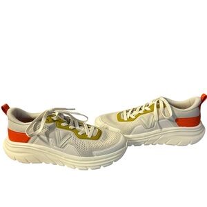 NWOT tags Vionic Womens Walk Max
Lace Up Sneaker Cream
Tangerine Tango size 8